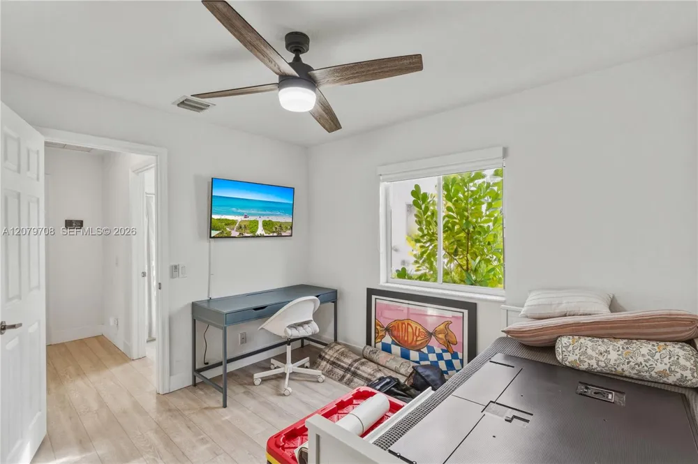 1416 Canary Island Dr Weston, FL 33327