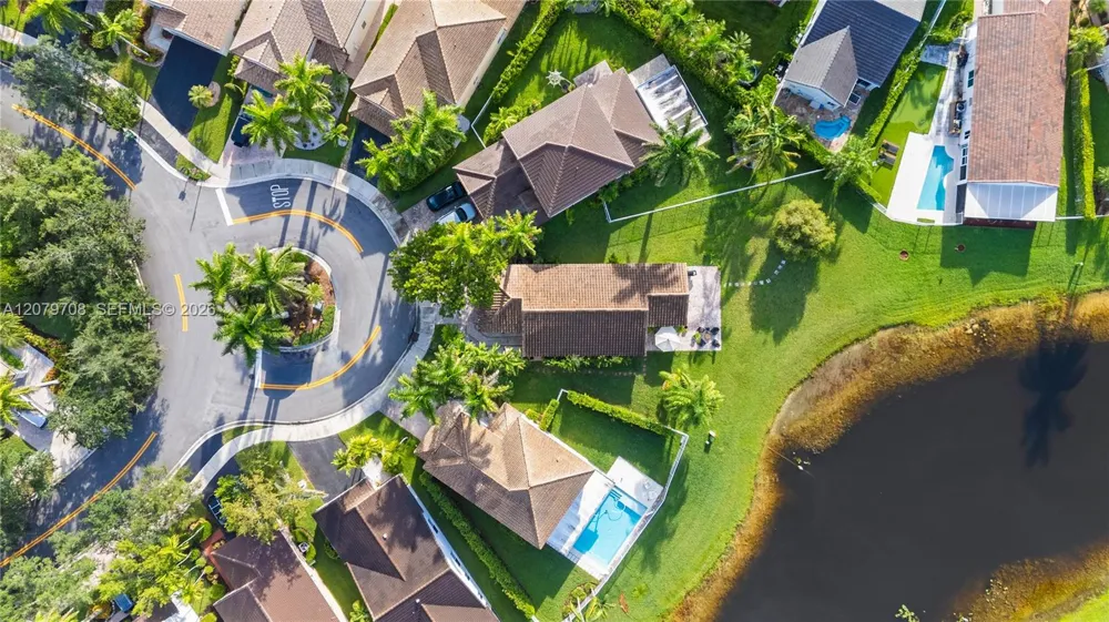 1416 Canary Island Dr Weston, FL 33327