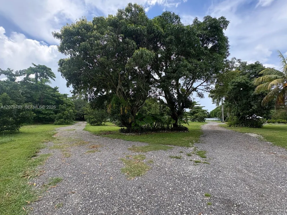17725 SW 218th St Miami, FL 33170