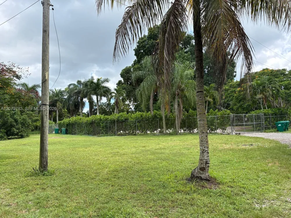 17725 SW 218th St Miami, FL 33170