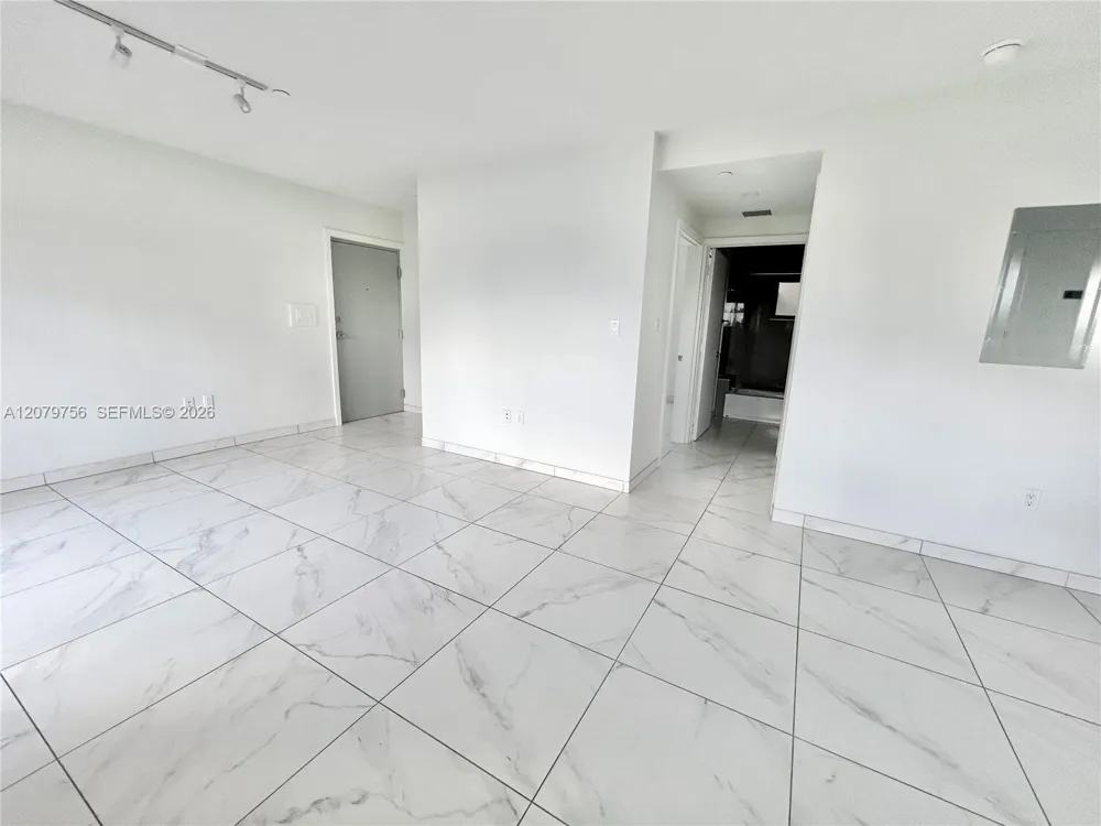 836 SW 2nd St #401 Miami, FL 33130