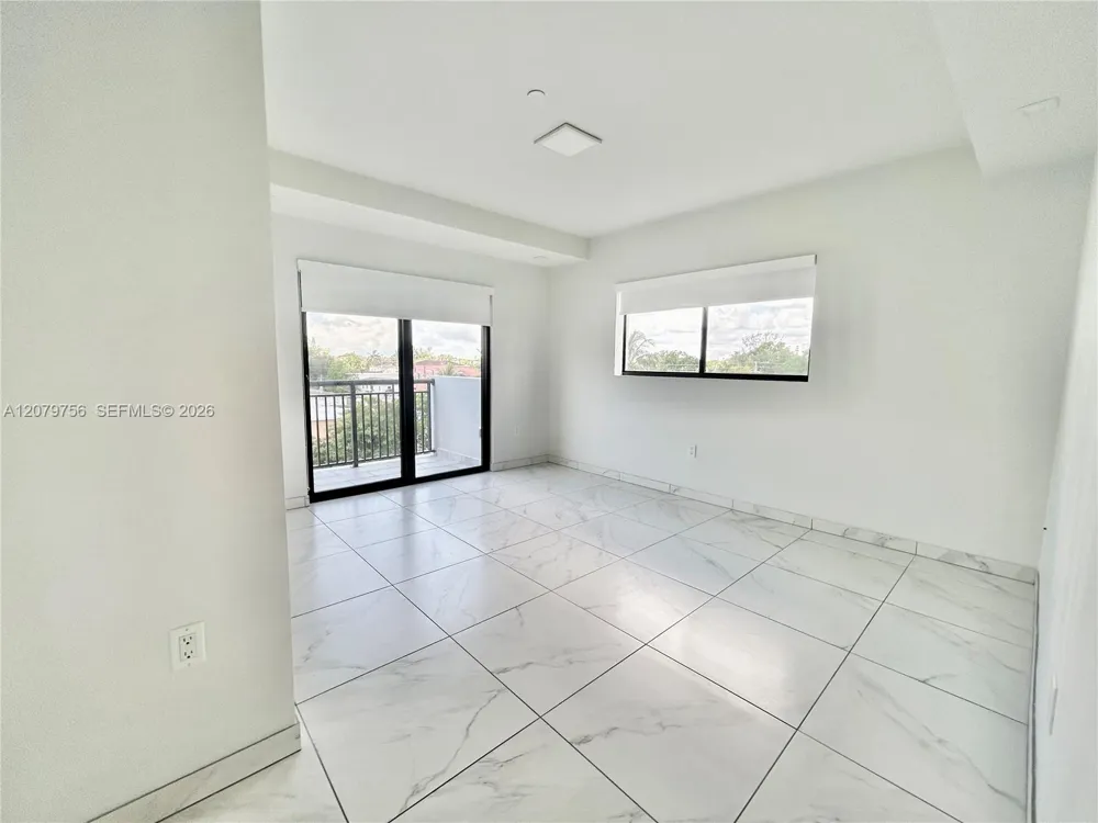 836 SW 2nd St #401 Miami, FL 33130