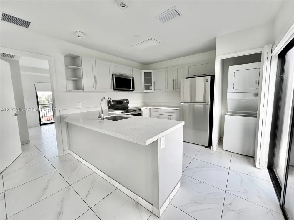 836 SW 2nd St #401 Miami, FL 33130