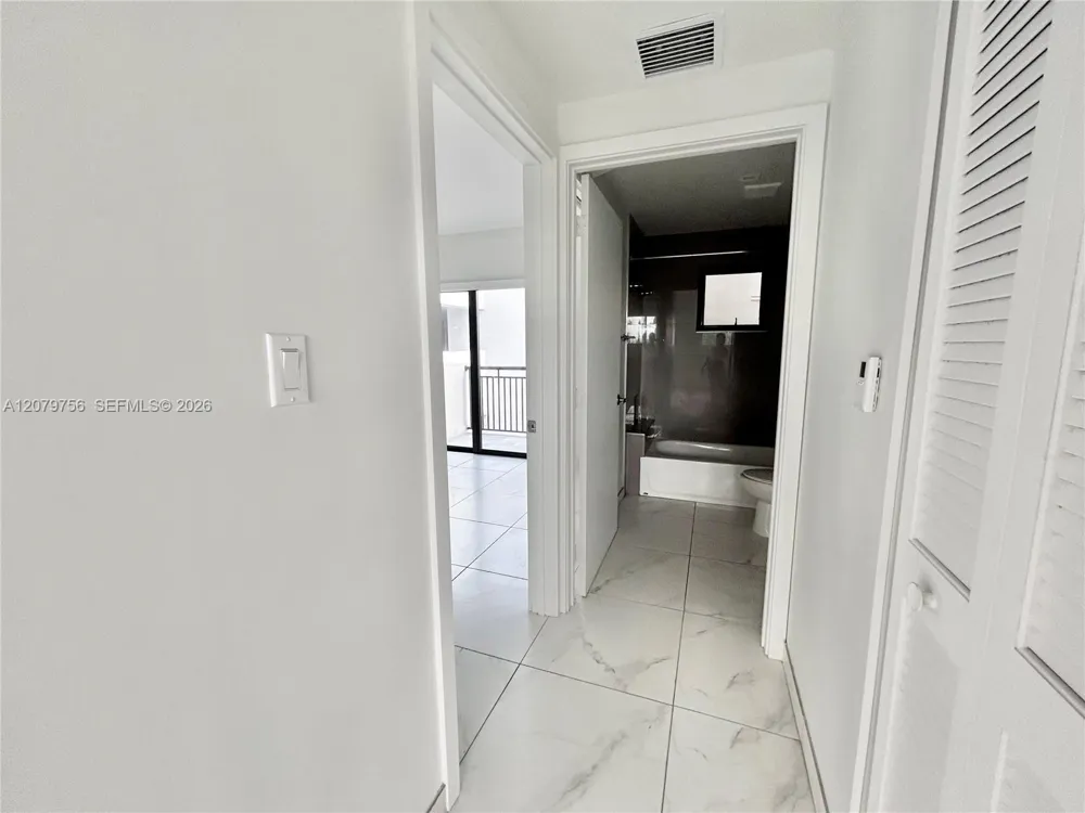 836 SW 2nd St #401 Miami, FL 33130