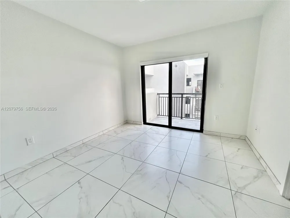 836 SW 2nd St #401 Miami, FL 33130