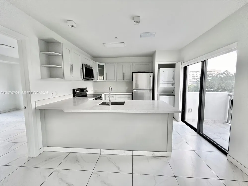 836 SW 2nd St #401 Miami, FL 33130