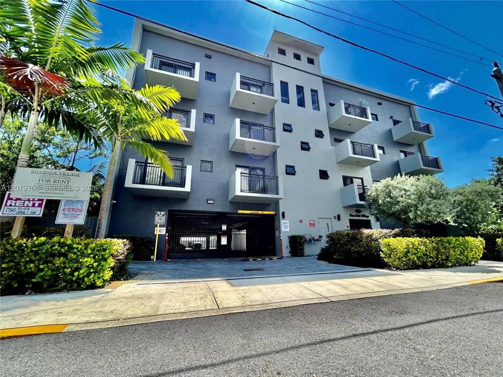 836 SW 2nd St #401 Miami, FL 33130