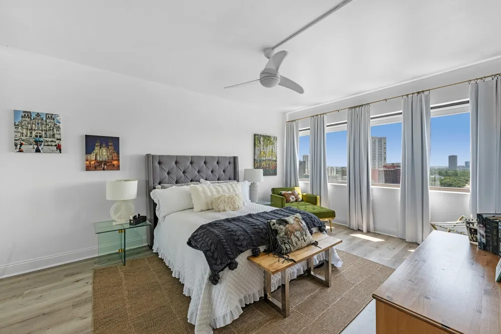 5000 Montrose Boulevard #15C Houston, TX 77006