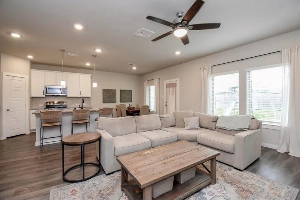 8435 Jetty Glen Drive Cypress, TX 77433
