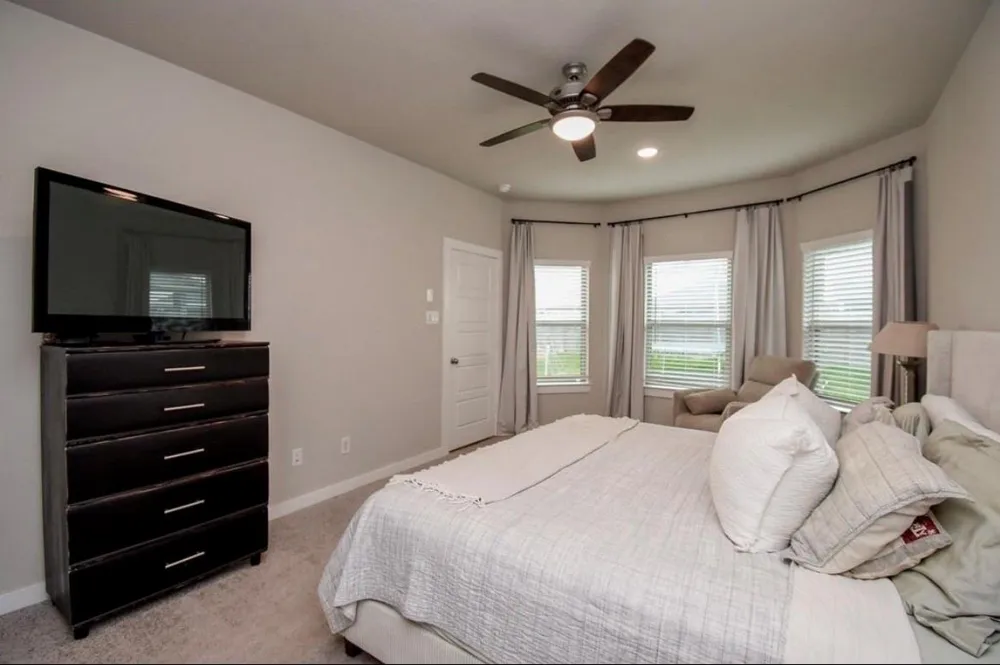 8435 Jetty Glen Drive Cypress, TX 77433