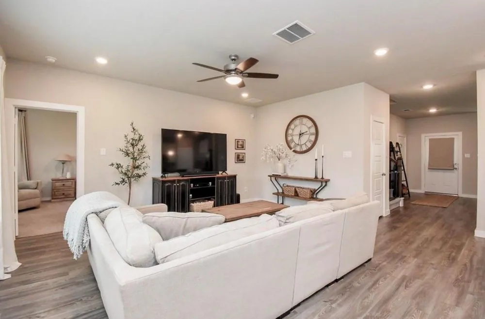 8435 Jetty Glen Drive Cypress, TX 77433