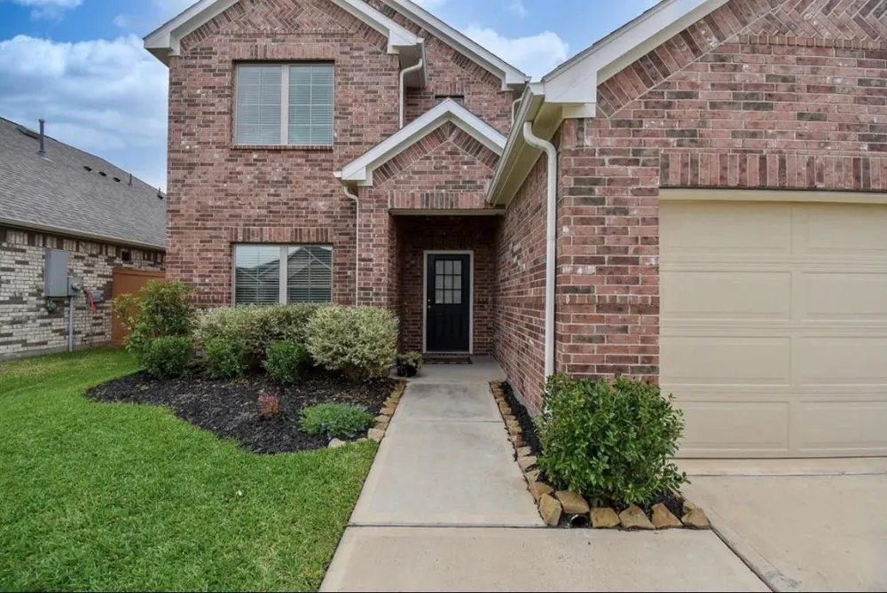 8435 Jetty Glen Drive Cypress, TX 77433