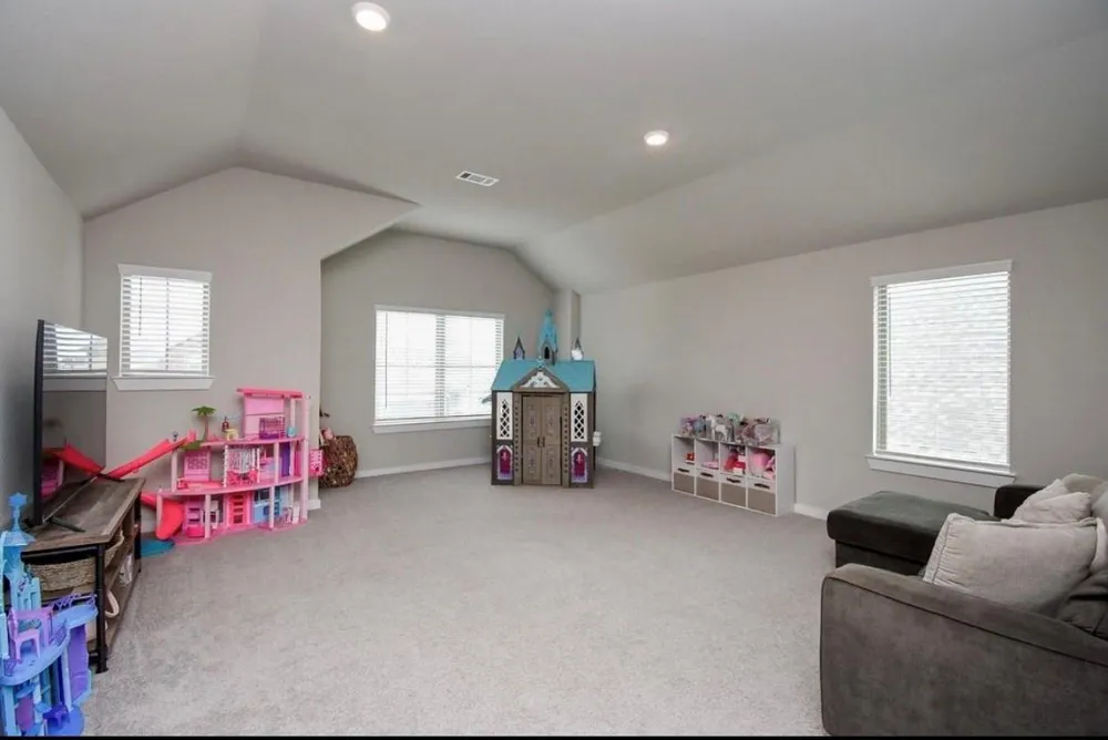 8435 Jetty Glen Drive Cypress, TX 77433