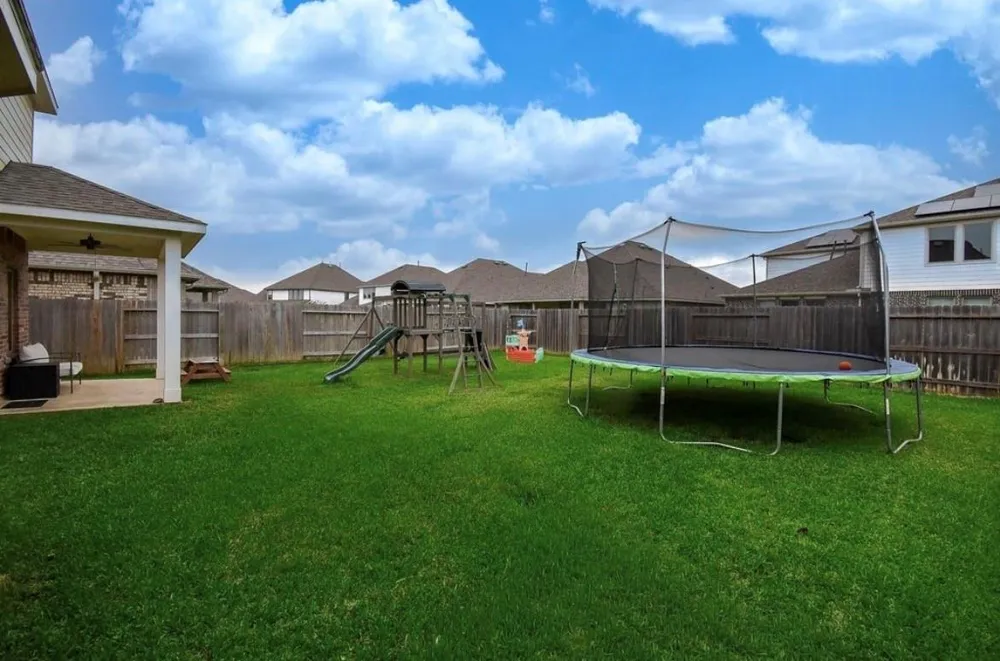 8435 Jetty Glen Drive Cypress, TX 77433