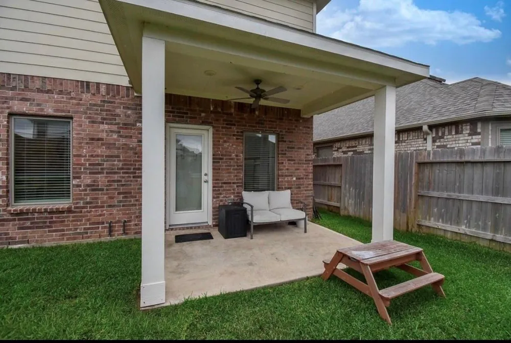 8435 Jetty Glen Drive Cypress, TX 77433
