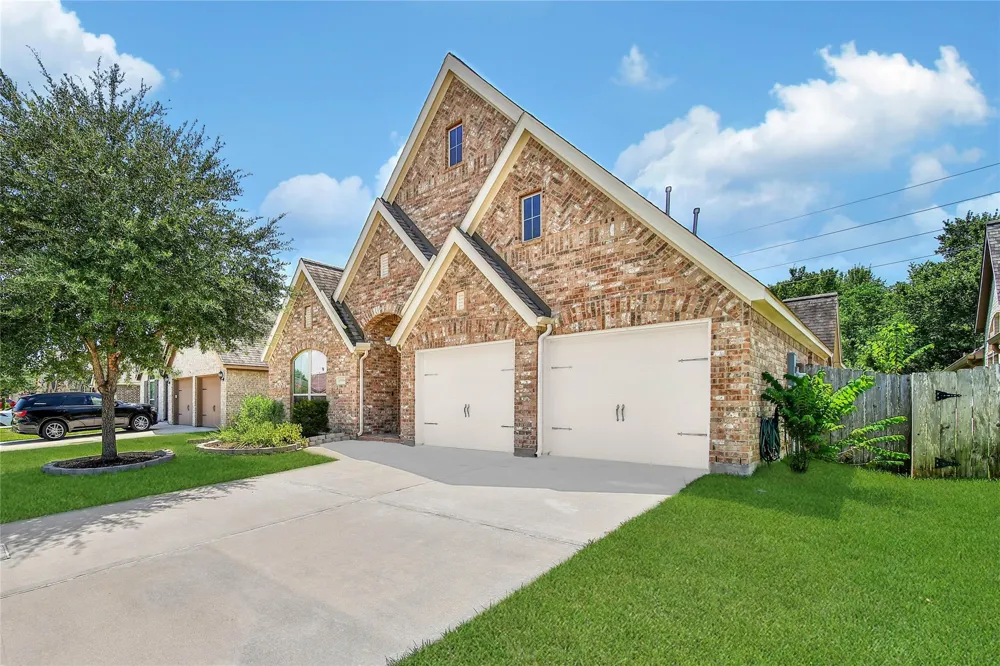 13314 Lazy River Lane Pearland, TX 77584