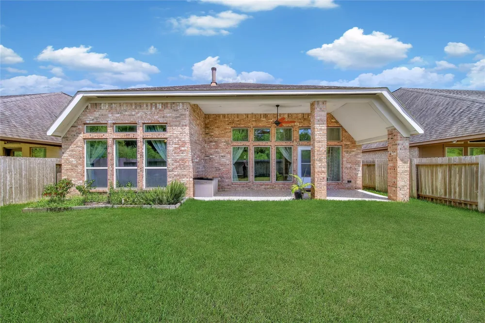 13314 Lazy River Lane Pearland, TX 77584