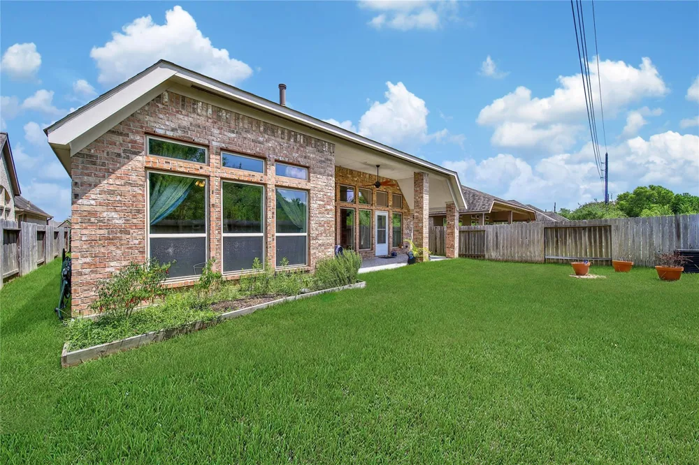 13314 Lazy River Lane Pearland, TX 77584