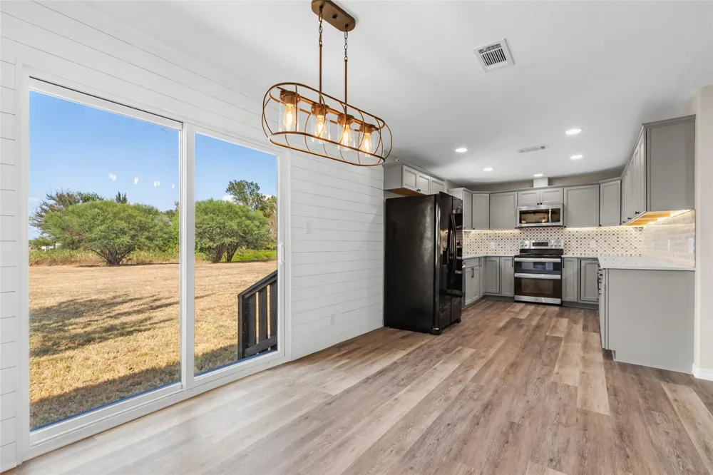 21113 Harrison Drive Bedias, TX 77831