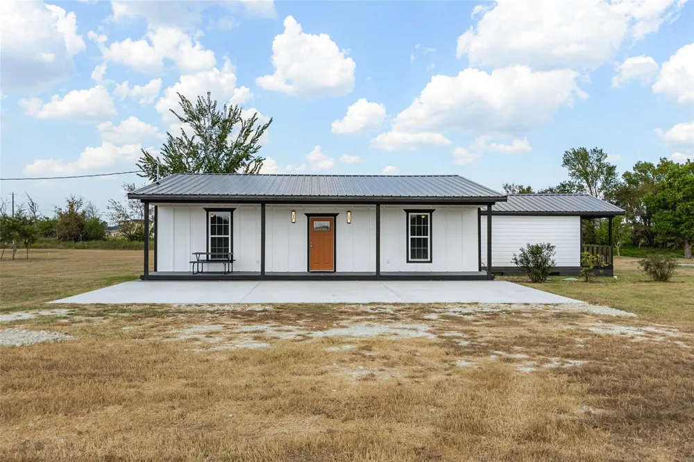 21113 Harrison Drive Bedias, TX 77831