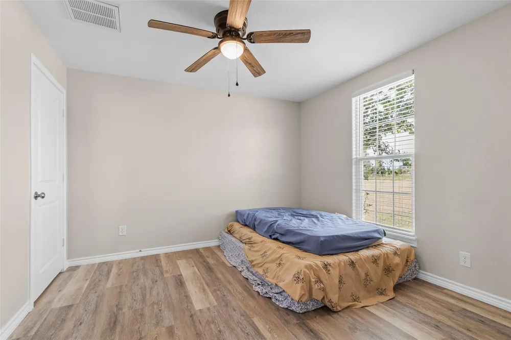 21113 Harrison Drive Bedias, TX 77831