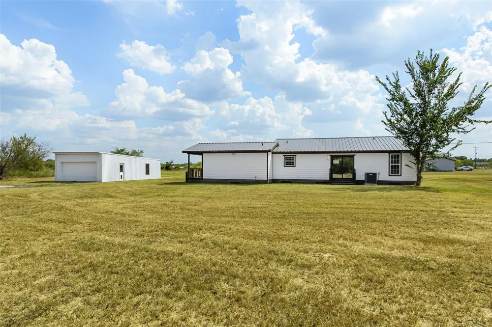 21113 Harrison Drive Bedias, TX 77831