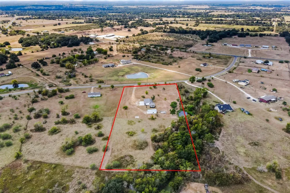 21113 Harrison Drive Bedias, TX 77831