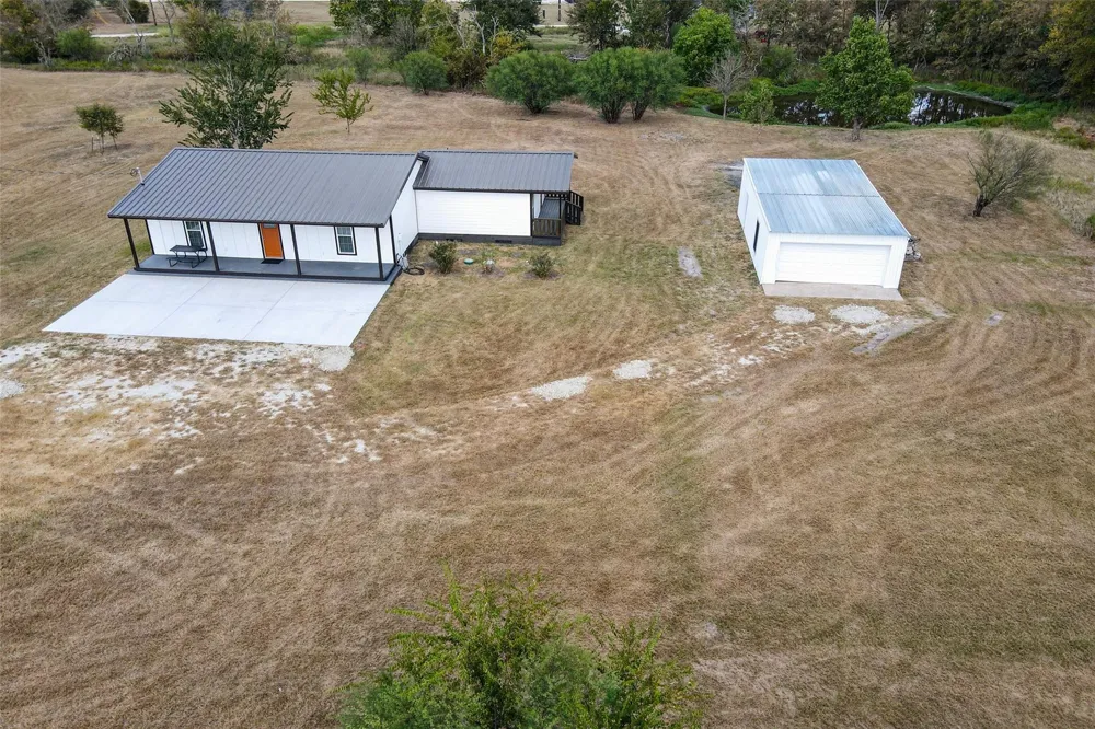 21113 Harrison Drive Bedias, TX 77831