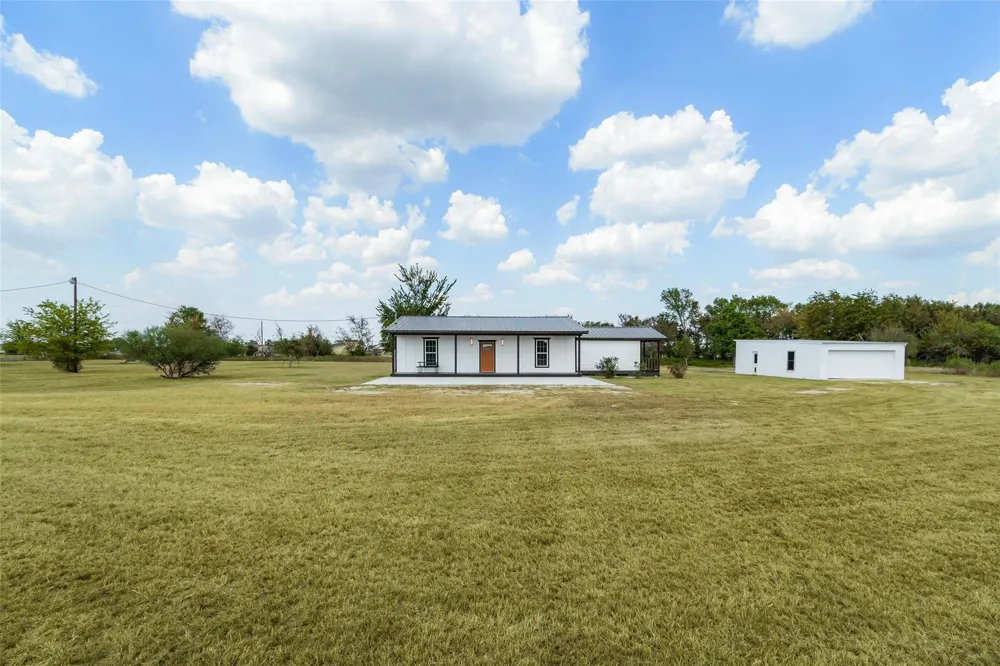 21113 Harrison Drive Bedias, TX 77831