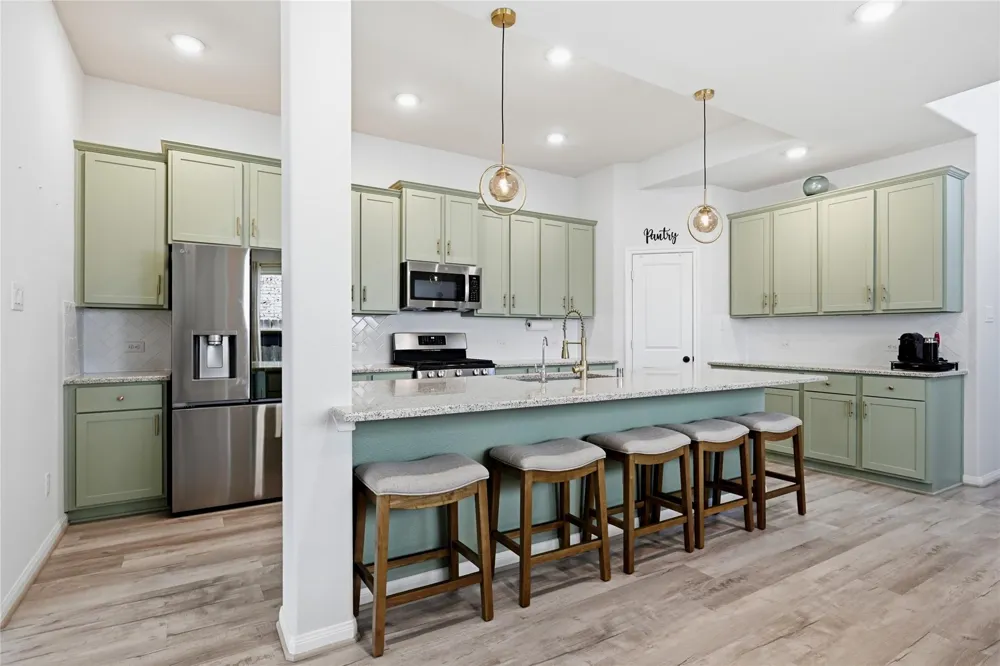 31327 Sellers Terrace Drive Hockley, TX 77447