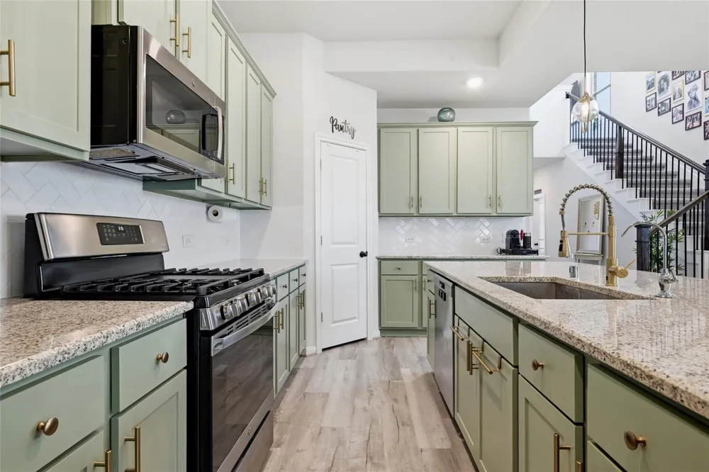 31327 Sellers Terrace Drive Hockley, TX 77447