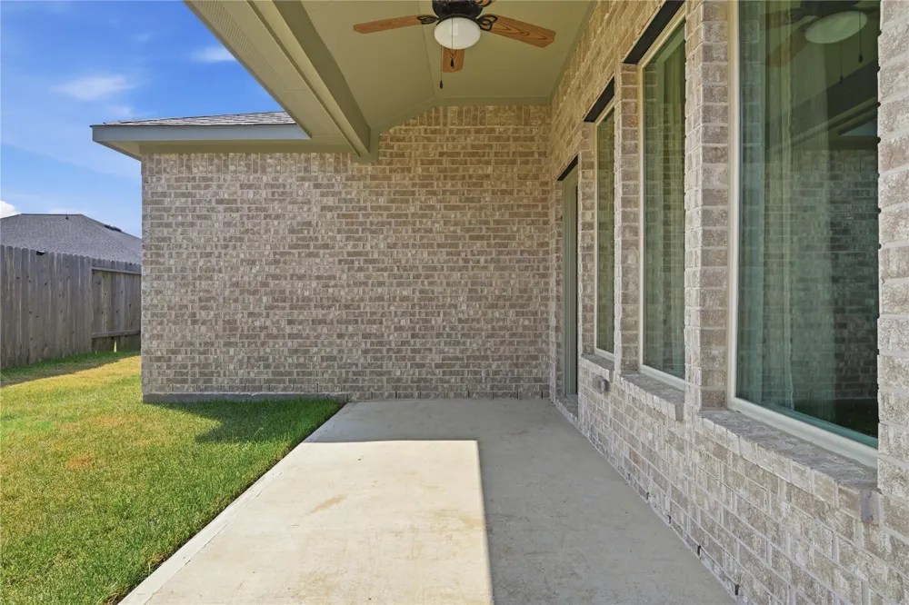 31327 Sellers Terrace Drive Hockley, TX 77447