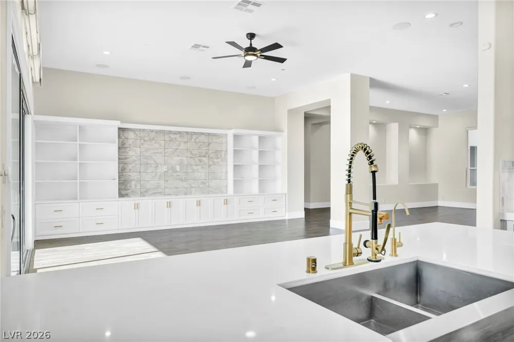 1121 Du Fort Hills Court Henderson, NV 89002