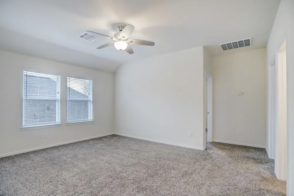 52 Hallmark Drive Conroe, TX 77304