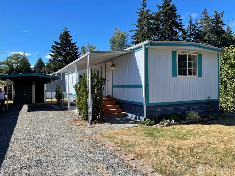 600 NE Lincoln Drive #8 Poulsbo, WA 98370
