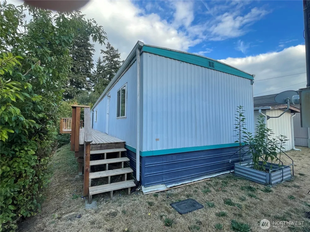 600 NE Lincoln Drive #8 Poulsbo, WA 98370