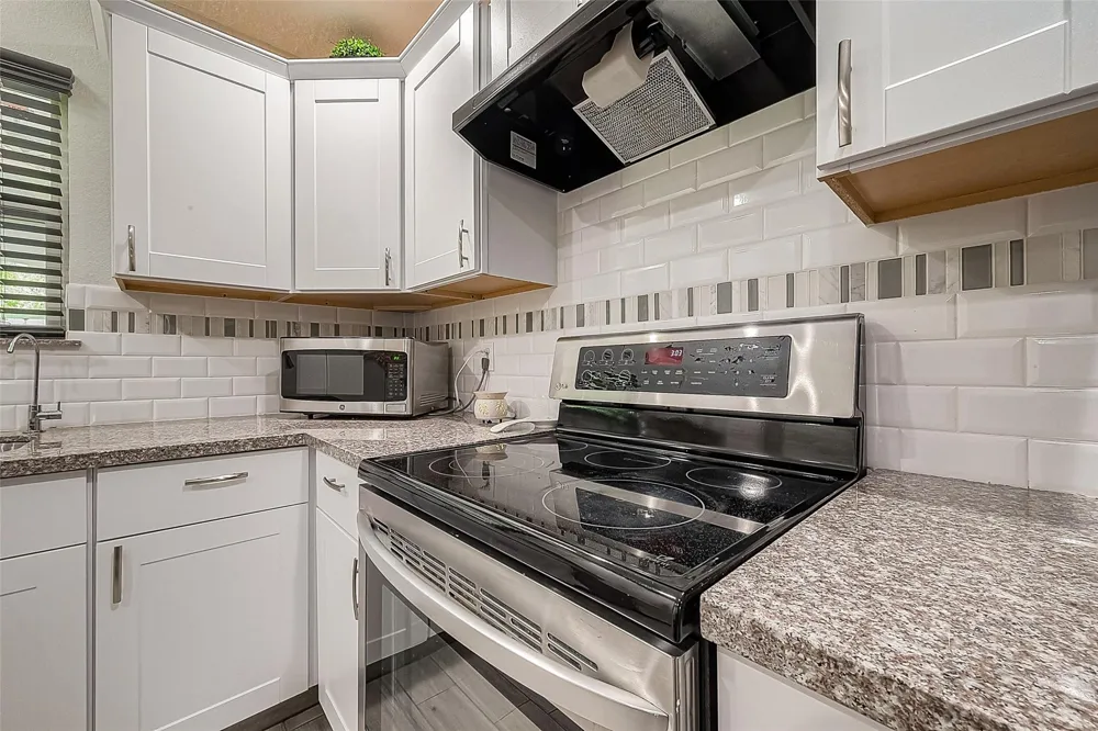 16614 Forest Bend Avenue Friendswood, TX 77546