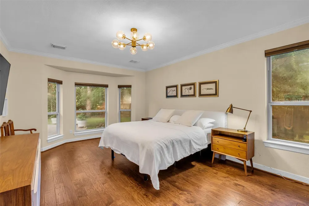2 Glistening Pond Place The Woodlands, TX 77382