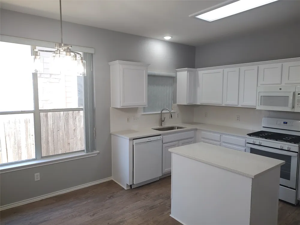 14425 Mowsbury Drive Austin, TX 78717