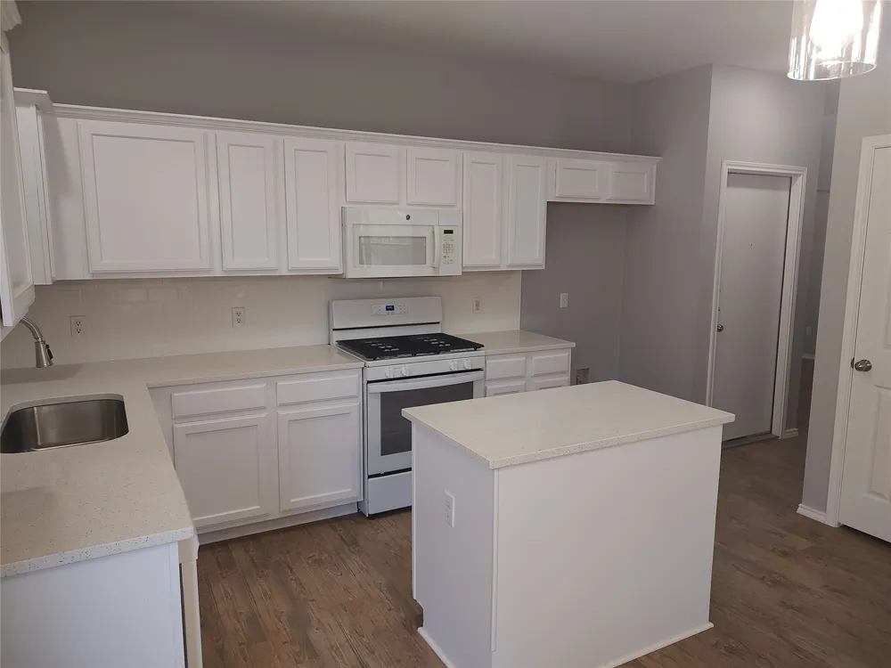 14425 Mowsbury Drive Austin, TX 78717