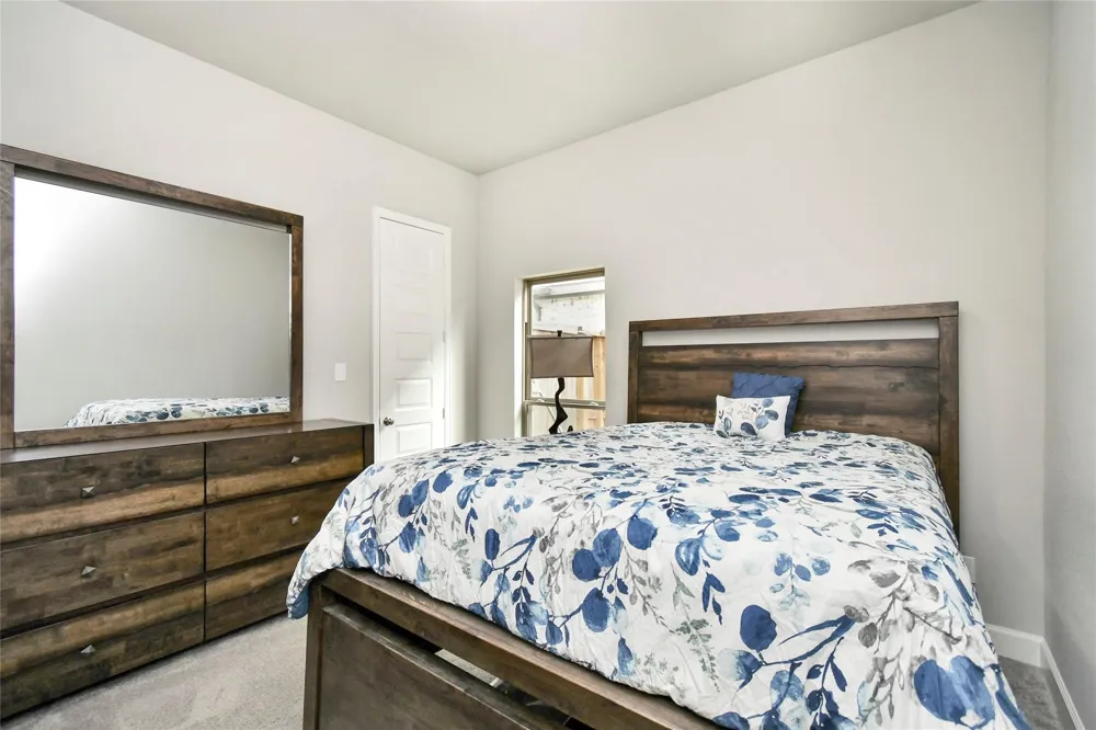 5042 Albany Shores Lane Fulshear, TX 77441