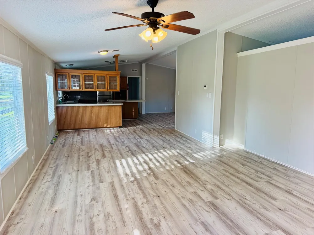 7102 King St Street Manvel, TX 77578