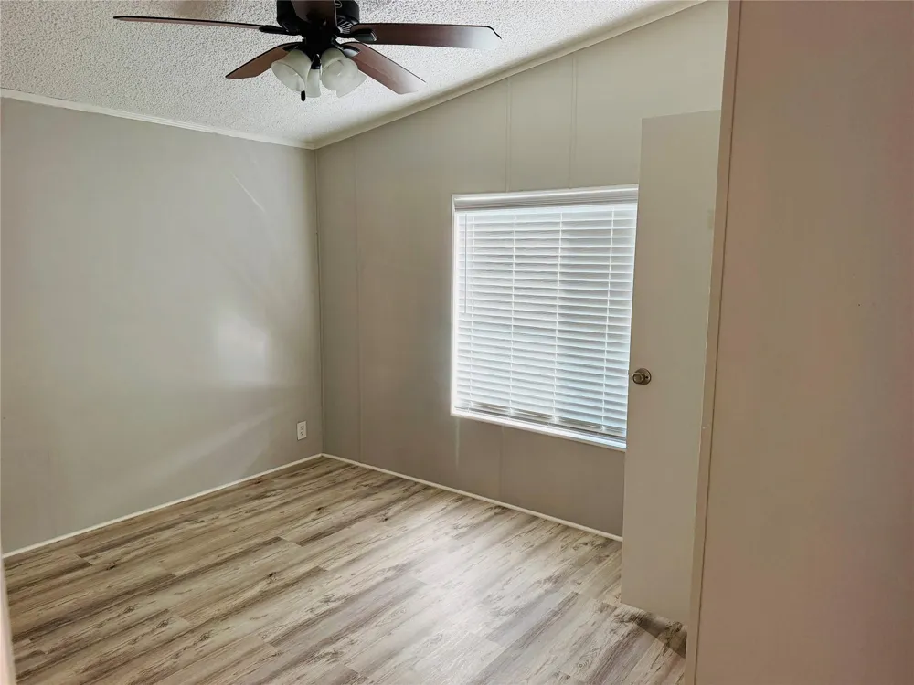 7102 King St Street Manvel, TX 77578