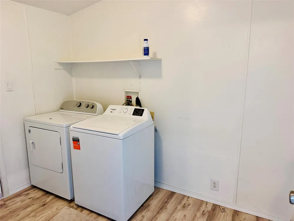 7102 King St Street Manvel, TX 77578