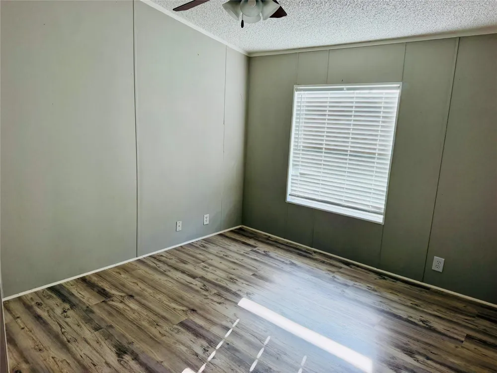 7102 King St Street Manvel, TX 77578