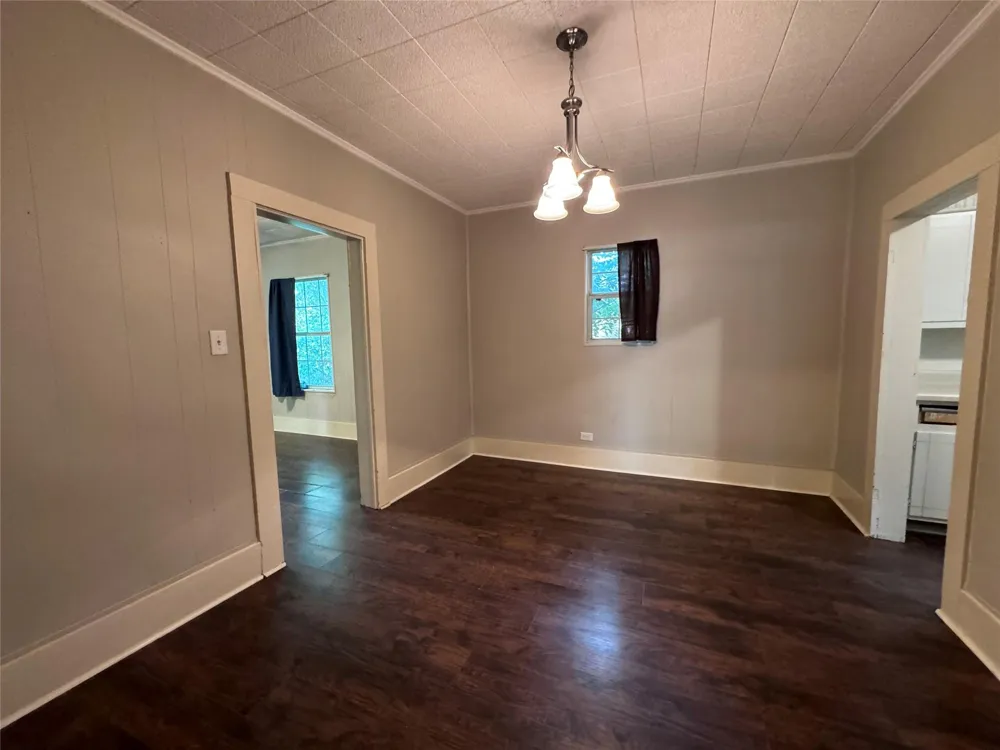 803 Burch Street Brenham, TX 77833
