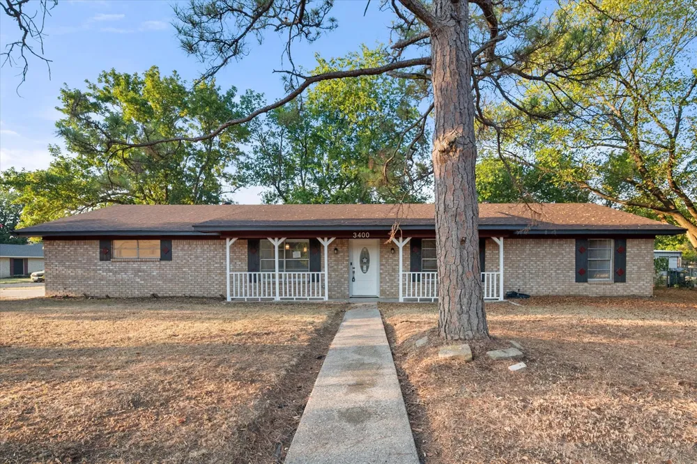 3400 Emhouse Road Corsicana, TX 75110