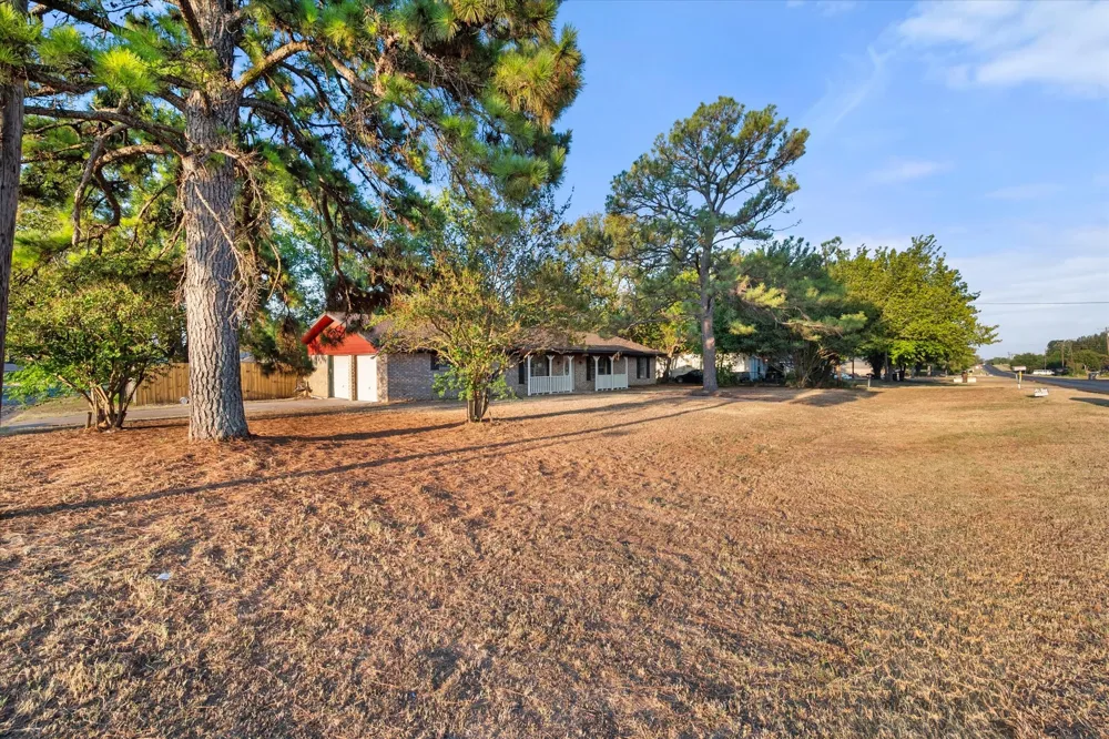 3400 Emhouse Road Corsicana, TX 75110
