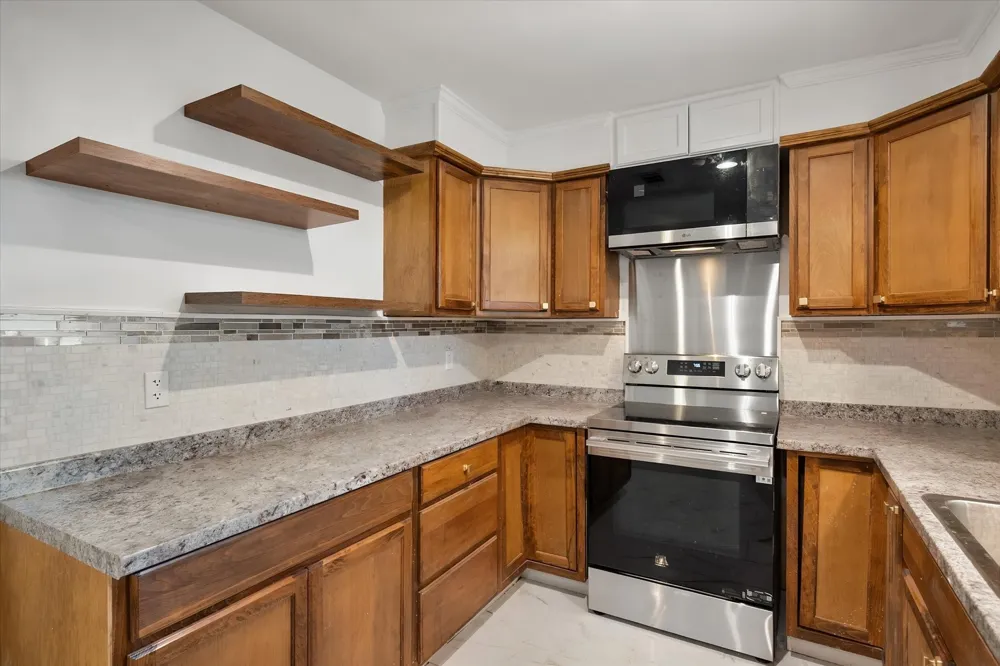 3400 Emhouse Road Corsicana, TX 75110