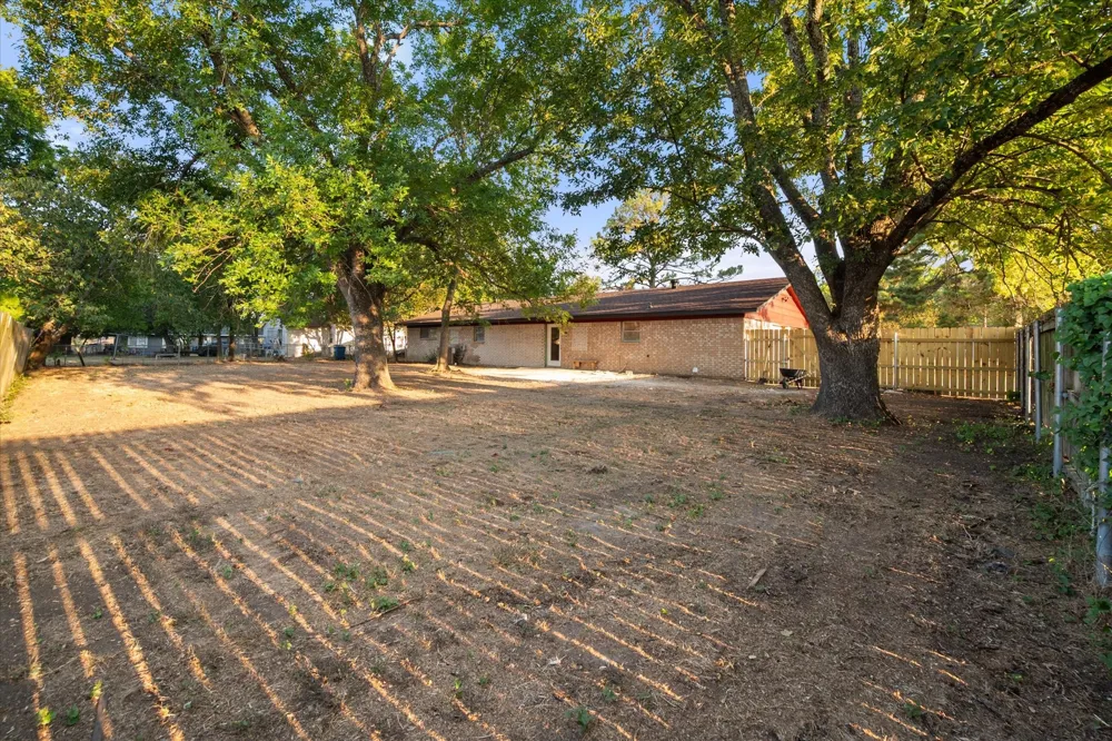 3400 Emhouse Road Corsicana, TX 75110